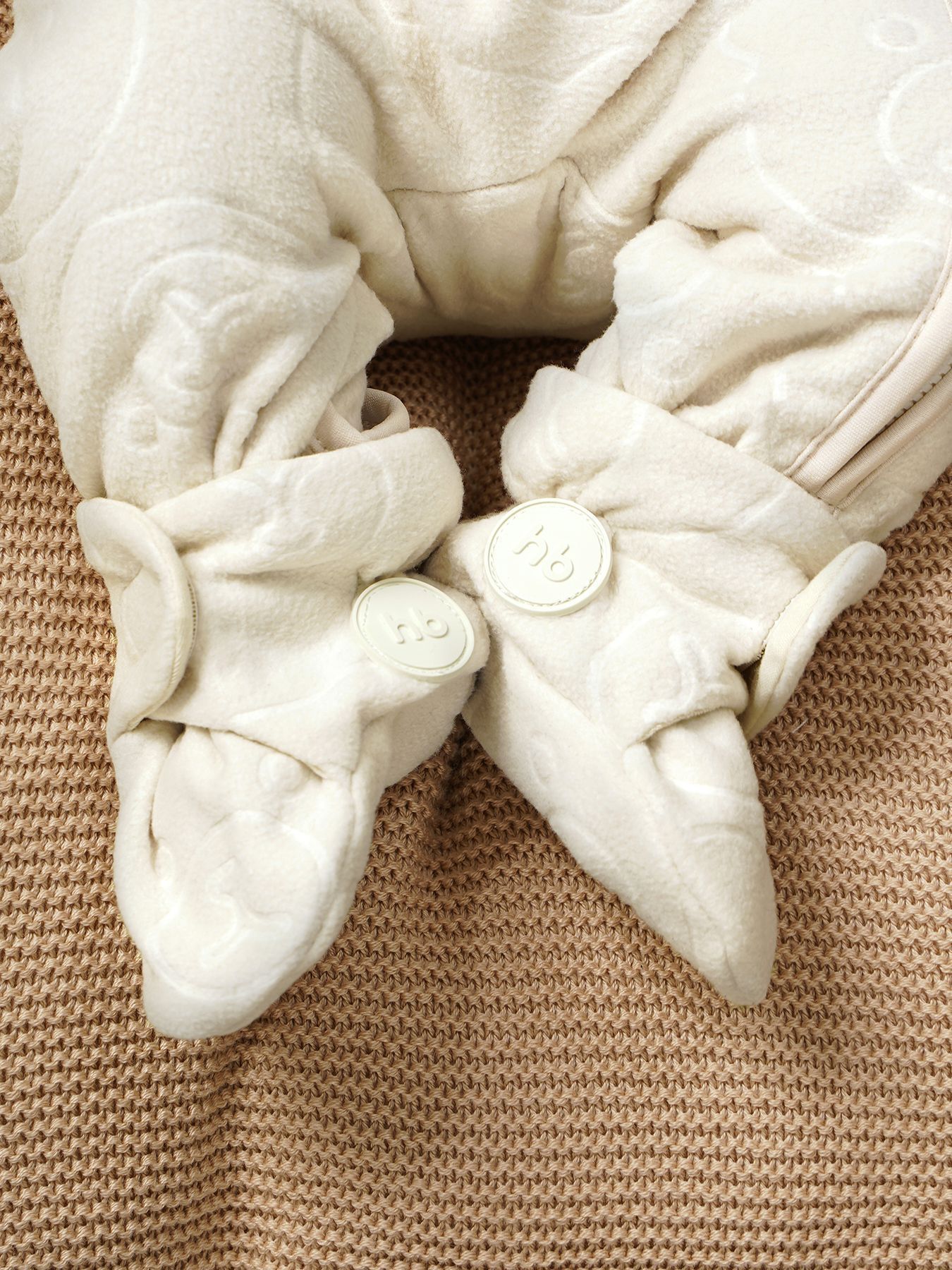 89102_milky_1_1350kh1800 Носки пинетки Happy Baby флис 2