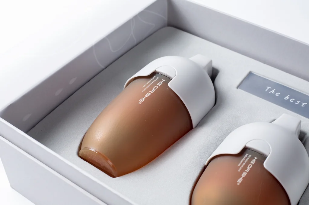 5758C6B8-39E3-4D00-A202-6CCE63FF2CFB.1024x1024w.jpeg Подарочный набор бутылочек HEORSHE серый 4