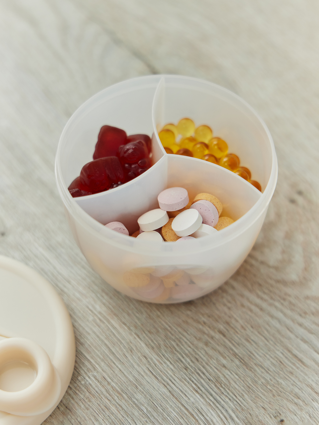 c92biy3w9f2uee3rj66urxhffzy9tr11 Контейнер для сухого молока Happy Baby, 260 мл 12