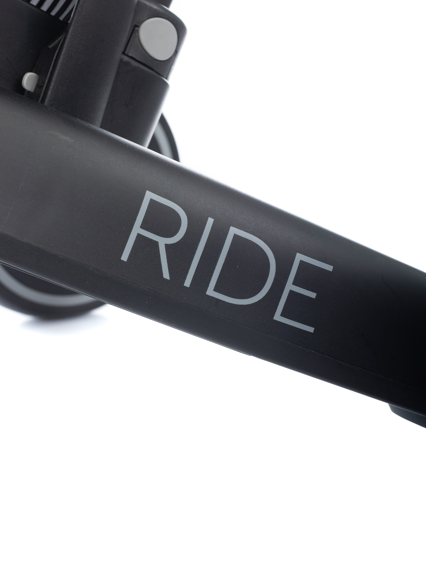 Ride-Black_8587 Велосипед трехколесный складной KIDZI RIDE 32