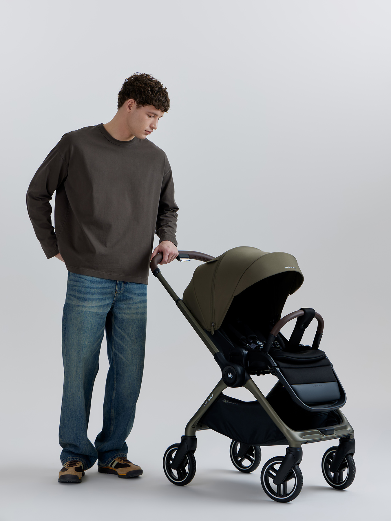 Коляска прогулочная Happy Baby Magna 33