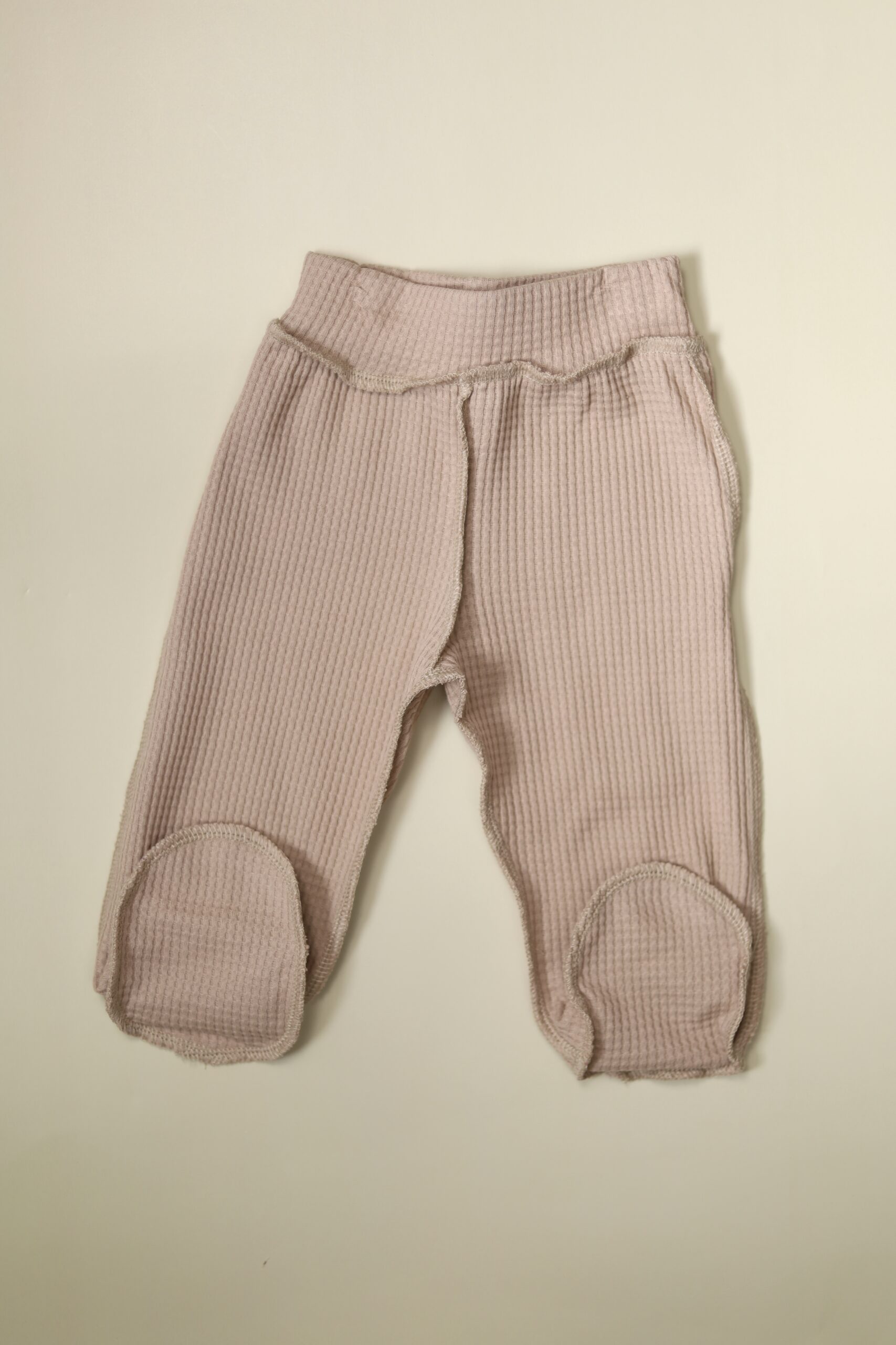 Ползунки MATUSHKIN на широкой резинке, швы наружу, интерлок-вафля 1