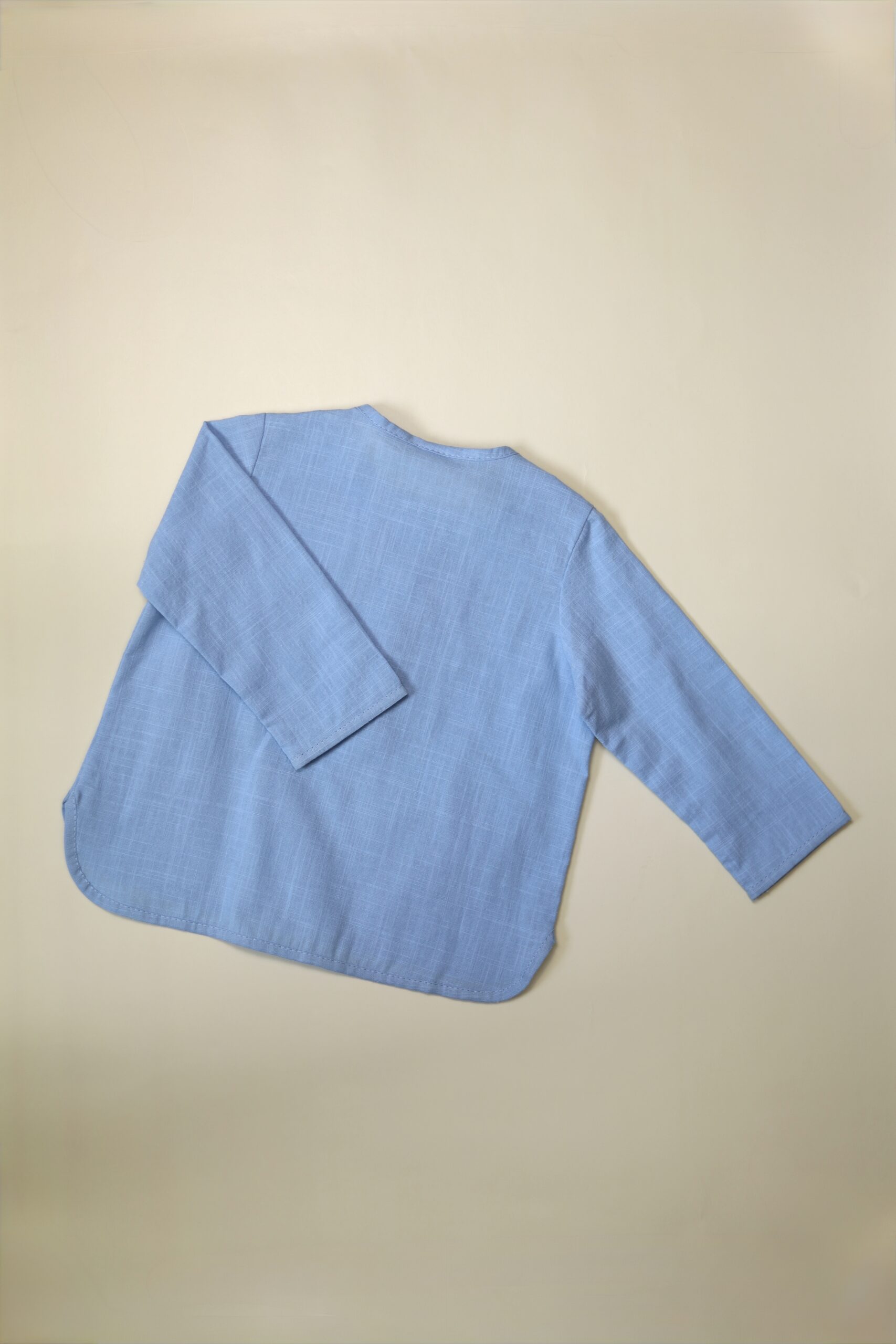 Рубашка MATUSHKIN на трех пуговицах, длинный рукав, хлопок 3 Рубашка голубая