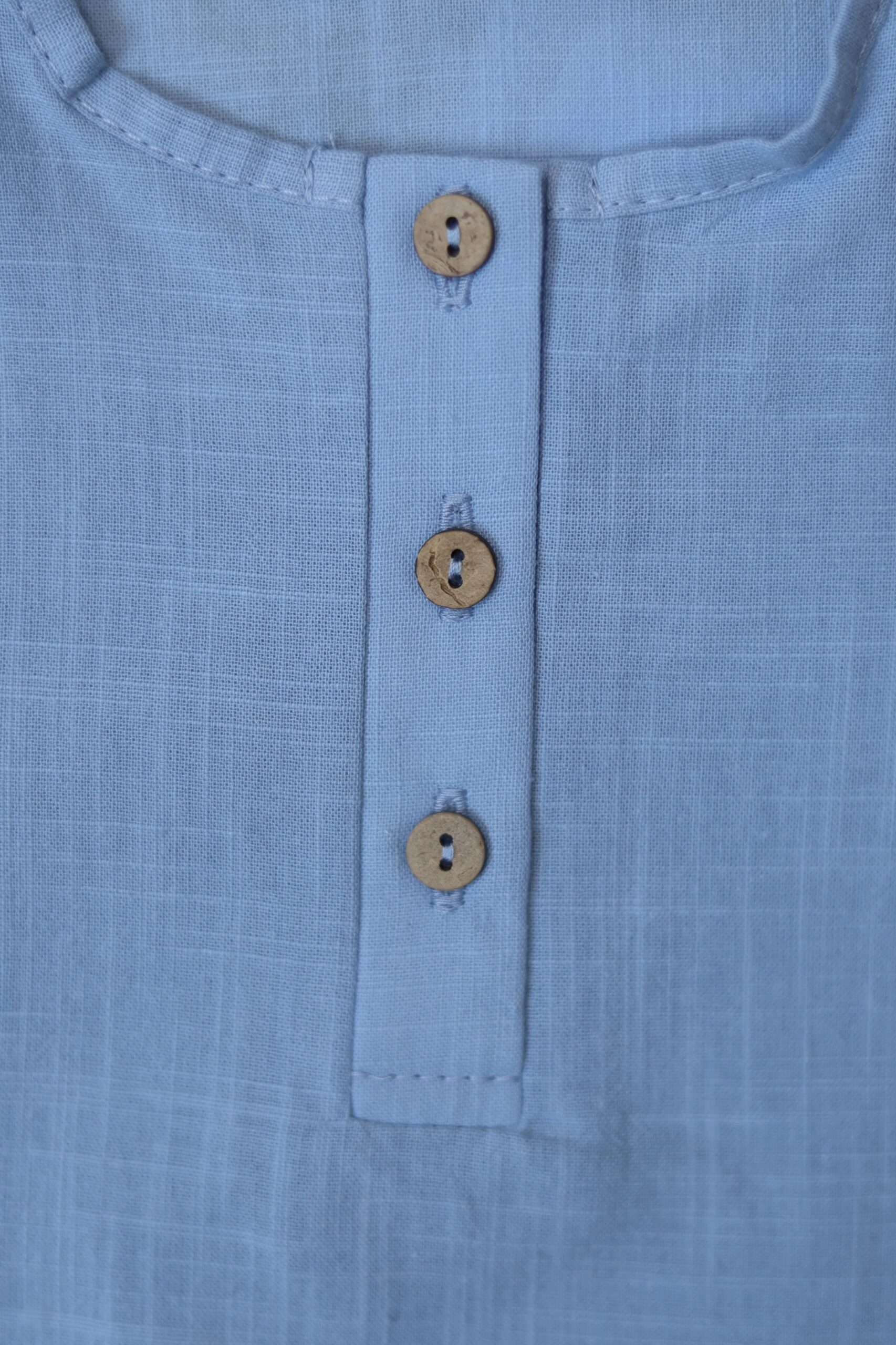 Рубашка голубая