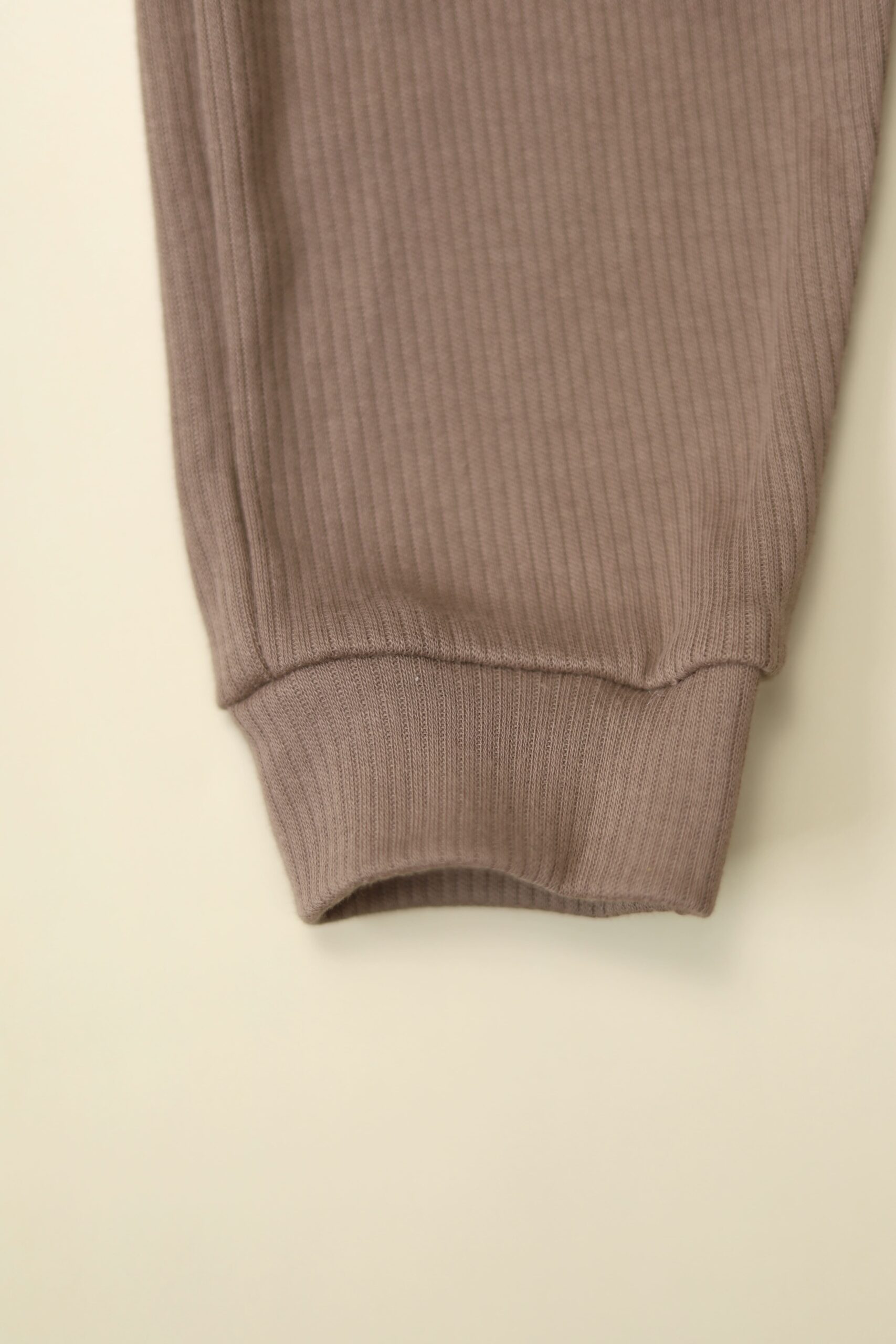 Polzunki MATUSHKIN bez stop na manzhetah, shvy vnutr', interlok-lapsha(7) Ползунки MATUSHKIN без стоп на манжетах, швы внутрь, интерлок-лапша, цвет капучино