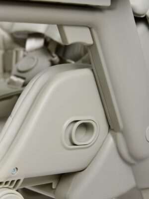 Стульчик для кормления Happy Baby ROMEO 38 romeo_olive