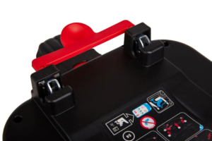 Автокресло BC100B т.м. BIUCO (черное) + База IsoFiX Karwala 7 Автокресло BC100B т.м. BIUCO (черное) + База IsoFiX Karwala