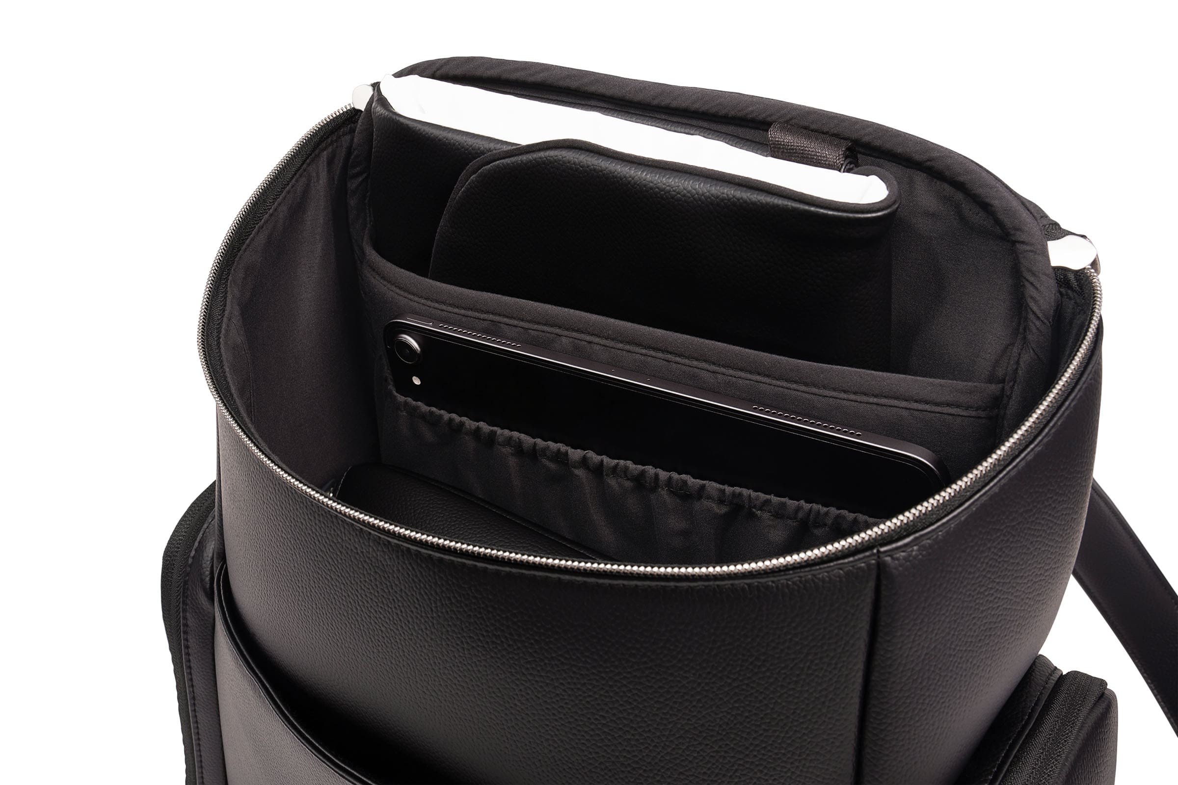 Cумка Nuna ESSENTIAL BMW 3 Cумка Nuna ESSENTIAL BMW