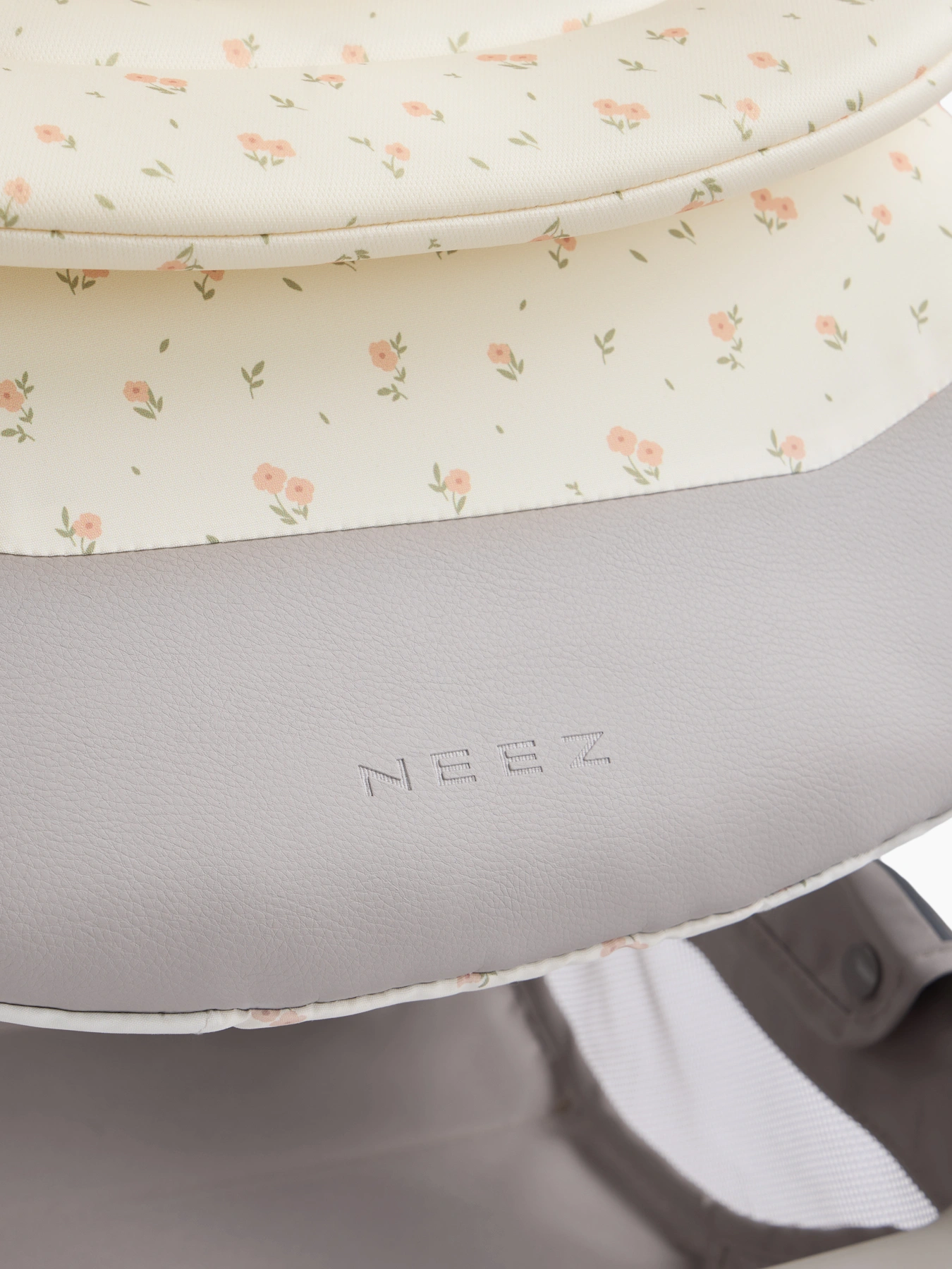 Коляска прогулочная Happy Baby NEEZ 11 Коляска прогулочная Happy Baby NEEZ